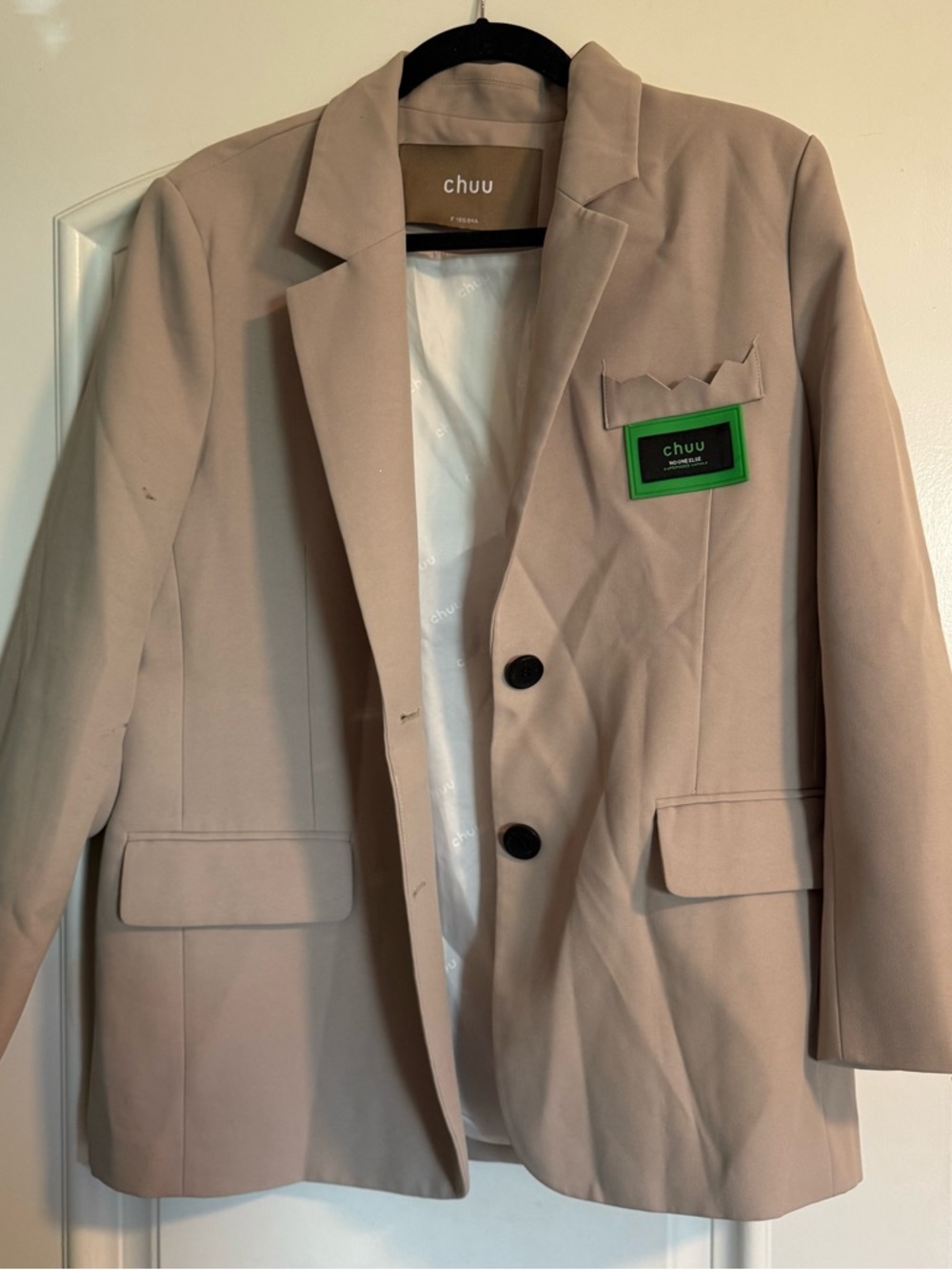 Chuu Women's Beige Blazer Jacket